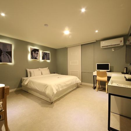 Winner Hotel Jeonju Exterior photo