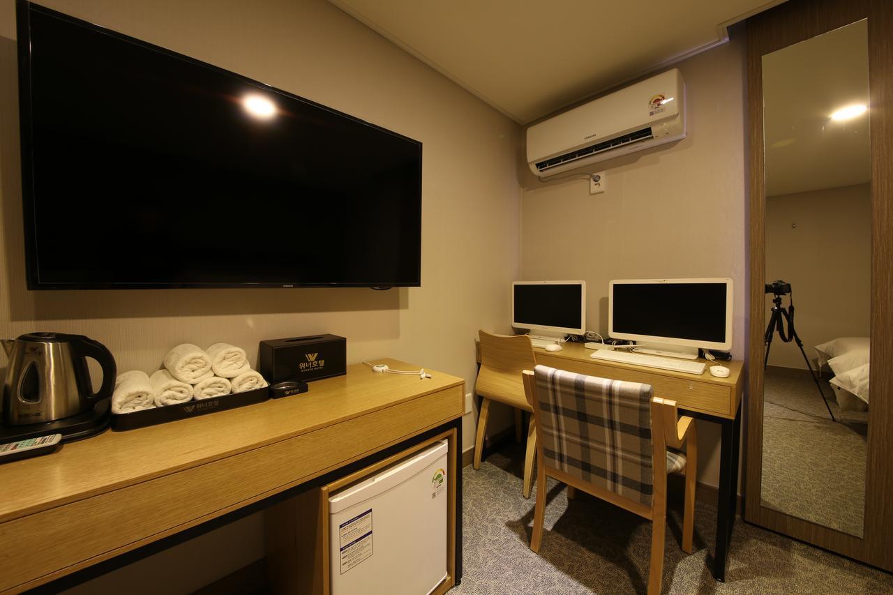 Winner Hotel Jeonju Exterior photo