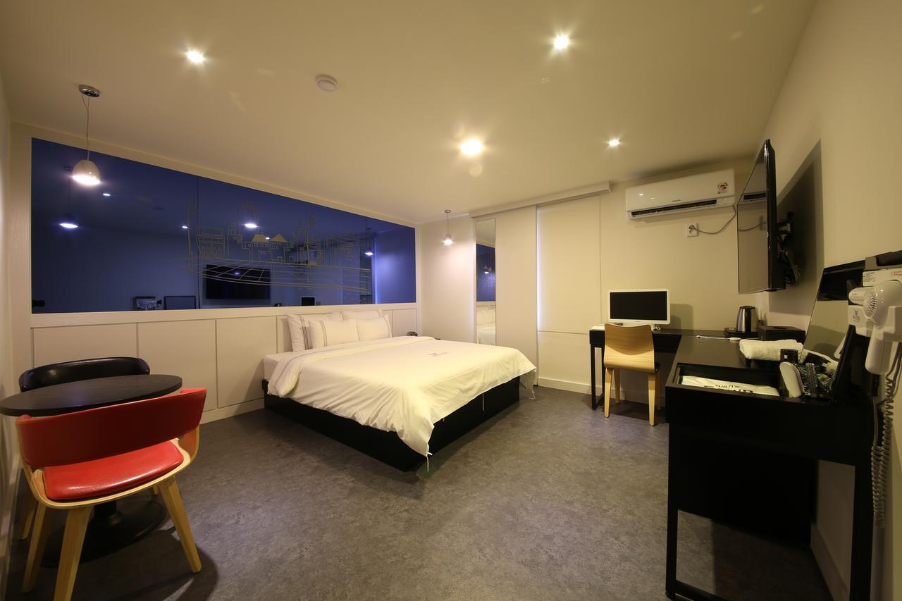 Winner Hotel Jeonju Exterior photo