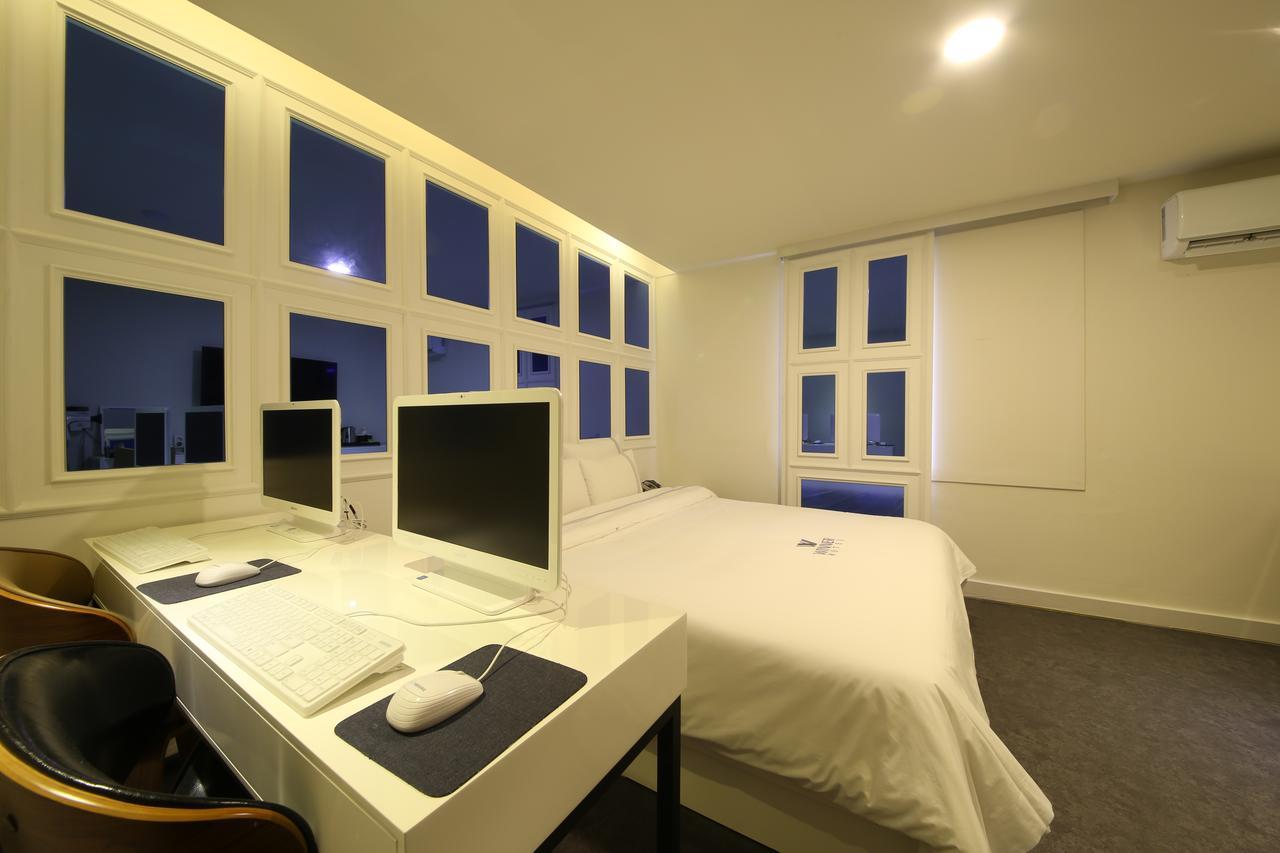 Winner Hotel Jeonju Exterior photo